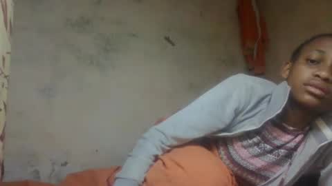 Snapshot of littleyanah chatting on 09-10-25, 06:13 yanah online show from 09-10-25, 06:13