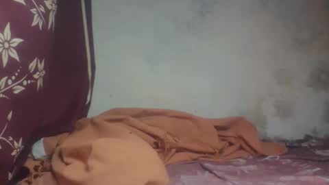 Snapshot of littleyanah chatting on 09-13-25, 01:49 yanah online show from 09-13-25, 01:49