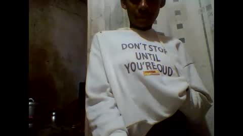 Snapshot of littleyanah chatting on 10-06-25, 04:32 yanah online show from 10-06-25, 04:32