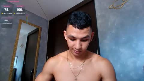 Snapshot of liuscast_22 chatting on 10-05-25, 03:43 Luis Castro  online show from 10-05-25, 03:43