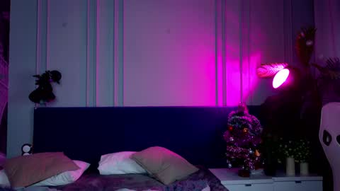 Snapshot of liv_fay chatting on 01-03-25, 04:37 Liv 3 online show from 01-03-25, 04:37