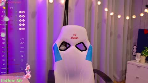 Snapshot of liv_fay chatting on 02-04-25, 07:55 Liv 3 online show from 02-04-25, 07:55