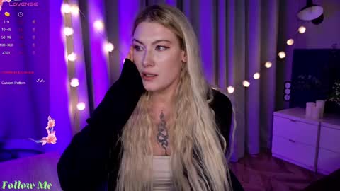 Snapshot of liv_fay chatting on 02-26-25, 07:05 Liv 3 online show from 02-26-25, 07:05