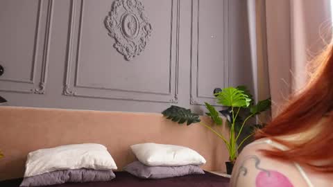 Liv 3 online show from 04-17-26, 01:47