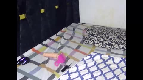 Snapshot of liv_horny chatting on 02-12-26, 09:15 liv_horny online show from 02-12-26, 09:15