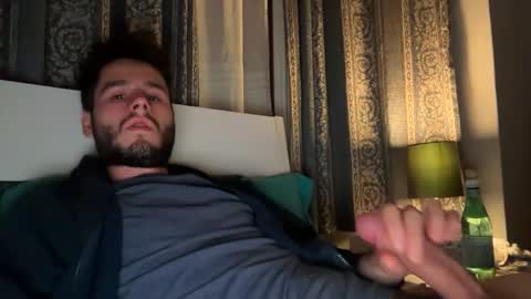 Snapshot of livefantesy4 chatting on 09-24-25, 10:02 livefantesy4 online show from 09-24-25, 10:02