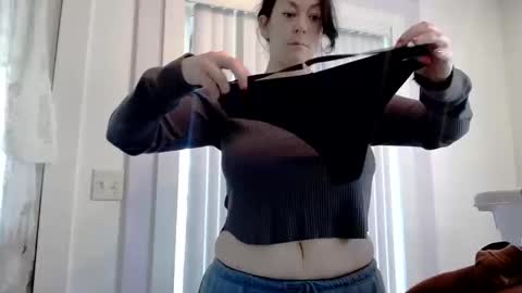 Snapshot of livjo chatting on 10-20-25, 04:51 LivJo online show from 10-20-25, 04:51