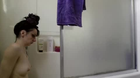 Snapshot of livmirage chatting on 02-14-25, 07:02 Liv Mirage online show from 02-14-25, 07:02