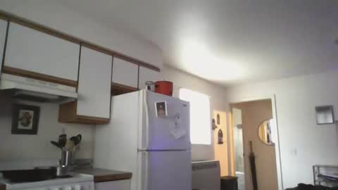 Snapshot of livmirage chatting on 11-17-25, 07:52 Liv Mirage online show from 11-17-25, 07:52