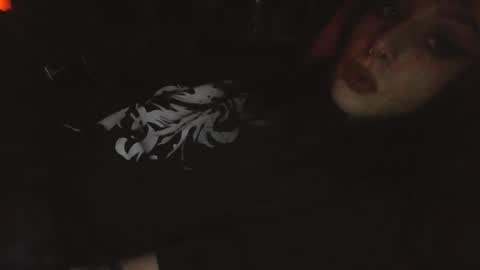 Snapshot of livmirage chatting on 11-23-25, 04:23 Liv Mirage online show from 11-23-25, 04:23