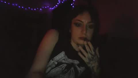 Snapshot of livmirage chatting on 12-04-25, 01:42 Liv Mirage online show from 12-04-25, 01:42