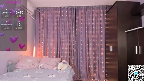 Snapshot of livyybosom chatting on 02-22-26, 05:44 My name is Livy Nice to meet you Thumbs up please its important online show from 02-22-26, 05:44