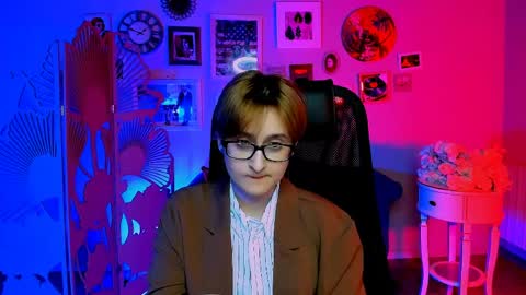 LixeLuna online show from 04-07-26, 06:36