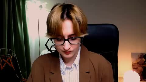 LixeLuna online show from 04-18-26, 06:39