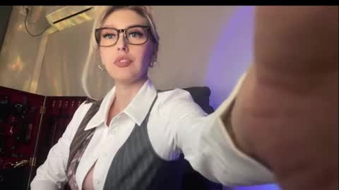 Liya Ray online show from 03-22-26, 03:37