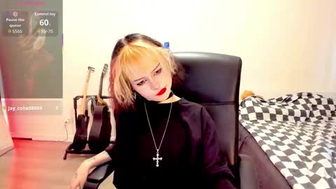 LIA online show from 11-06-25, 12:06