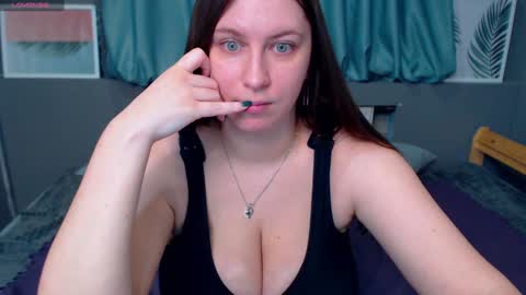 Snapshot of liyasilve chatting on 01-14-25, 05:30 Liya Silve online show from 01-14-25, 05:30