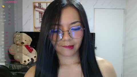 Snapshot of liz25_b chatting on 01-25-25, 06:12 Liz online show from 01-25-25, 06:12