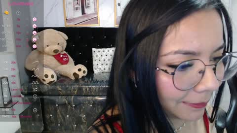 Snapshot of liz25_b chatting on 01-26-25, 06:07 Liz online show from 01-26-25, 06:07