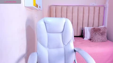 LIZ online show from 02-01-25, 11:58