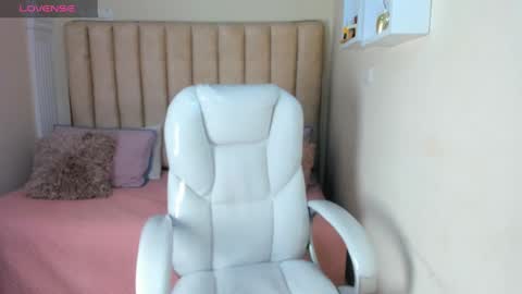 LIZ online show from 03-12-25, 12:10