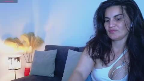 liz online show from 02-18-25, 04:05