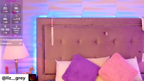 Snapshot of liz_grey_ chatting on 01-15-25, 08:41    online show from 01-15-25, 08:41