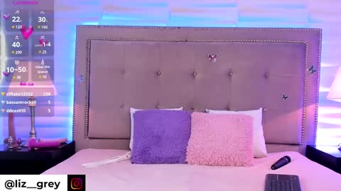 Snapshot of liz_grey_ chatting on 02-04-25, 12:40    online show from 02-04-25, 12:40