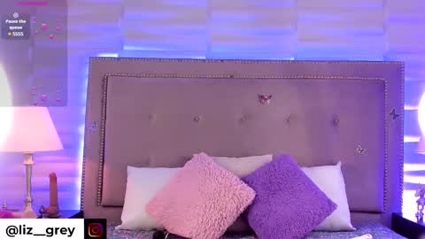 Snapshot of liz_grey_ chatting on 02-20-25, 09:09    online show from 02-20-25, 09:09