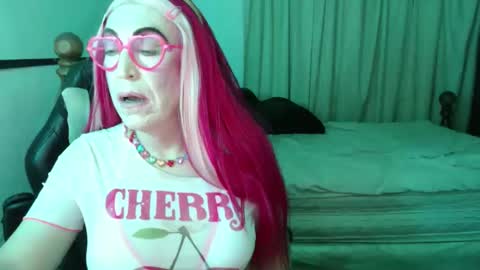 Lizi Chery Strawbery online show from 04-06-26, 08:04