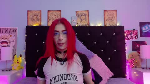 Snapshot of lizz_bela1 chatting on 05-10-26, 12:05 Lizz online show from 05-10-26, 12:05