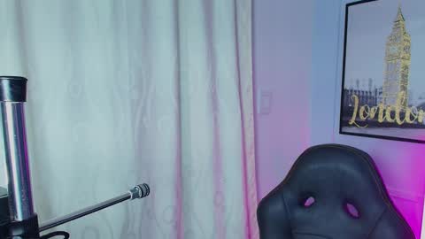 Lizz  online show from 12-30-24, 11:59