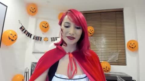 Snapshot of lizzdoux chatting on 11-01-25, 01:40 lizzdoux online show from 11-01-25, 01:40