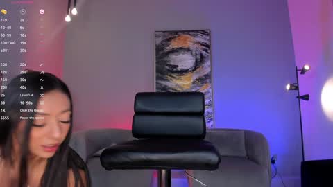 Snapshot of lizzhamilton_ chatting on 01-08-25, 10:37 Lizzi  online show from 01-08-25, 10:37