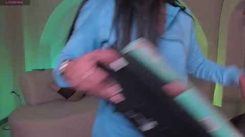 Snapshot of lizzhamilton_ chatting on 09-30-25, 09:20 Lizzi  online show from 09-30-25, 09:20