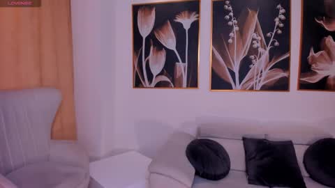 Lizzi  online show from 03-01-26, 05:15