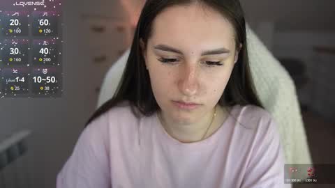 Snapshot of lizzi_fox chatting on 12-04-25, 10:46 Lizi-Fox online show from 12-04-25, 10:46