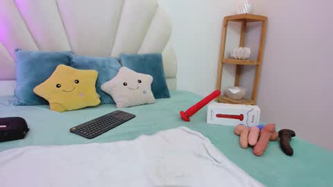 lizzie_williamss online show from 09-20-25, 03:18