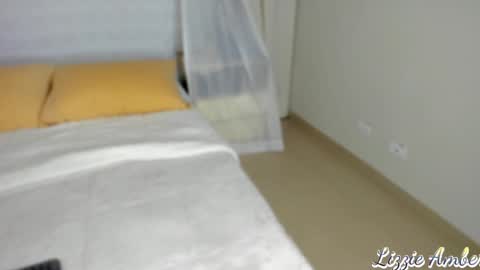 lizzieamber online show from 12-13-24, 09:46