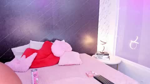 Snapshot of lizziierose chatting on 10-05-25, 12:03 I am Lizz online show from 10-05-25, 12:03