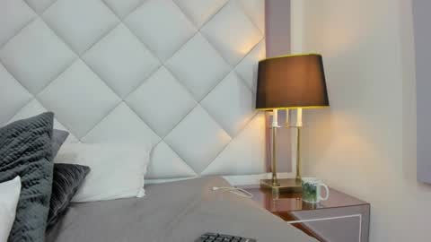  Lizzy  Axel  online show from 12-20-24, 05:36