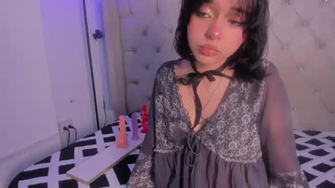 Lizz  online show from 10-14-25, 11:33