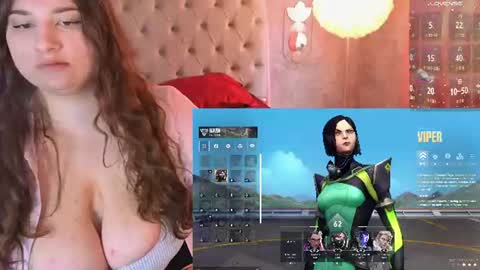 Snapshot of lizzy_sky chatting on 06-14-26, 10:06 LizzySky online show from 06-14-26, 10:06