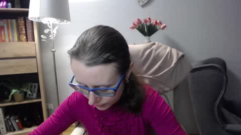 Lizzy online show from 03-30-26, 04:24