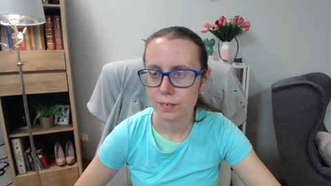 Lizzy online show from 06-09-26, 04:24
