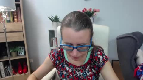 Lizzy online show from 07-17-26, 04:30
