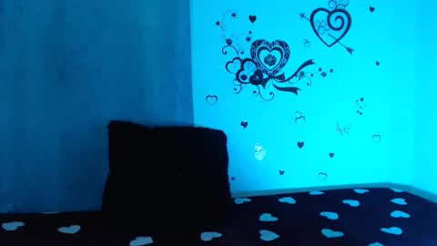 Elizabeth but call me Lizz  online show from 02-13-25, 12:11