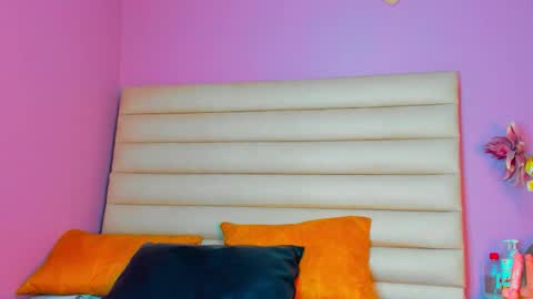 LizzySato online show from 09-09-25, 09:25