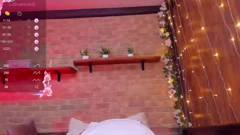 Snapshot of lizzyvixxx chatting on 11-29-25, 06:16 lizzyvixxx online show from 11-29-25, 06:16