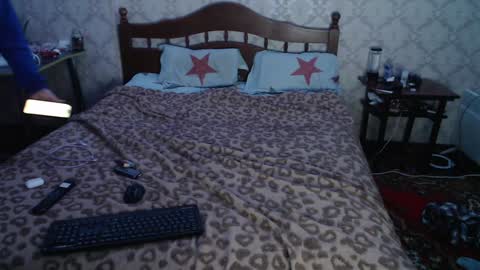 Snapshot of llevella chatting on 12-25-24, 10:05 Sevy online show from 12-25-24, 10:05